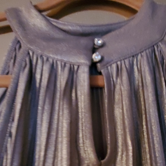 INC Petite Large silver sleeveless dressy top - Picture 3 of 7